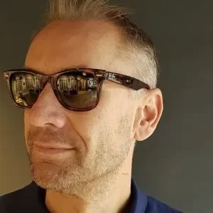 Ray-Ban | Accessories | Rayban Store Display Wayfarer Brown  display picture 1